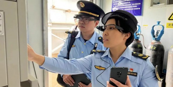 15萬家企業，800多名環境執法人員管得過來嗎？怎么管？